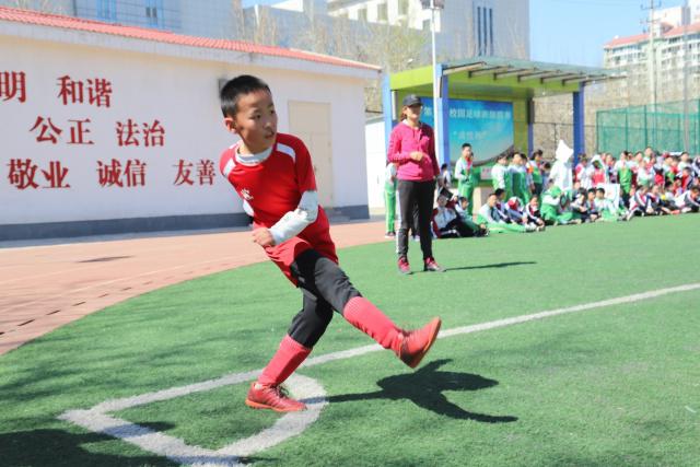 乌兹别克斯坦高层来华，促进中乌铁路建设的重要信号